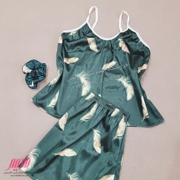 ست تاپ شورتک زنانه ساتن طرح برگ